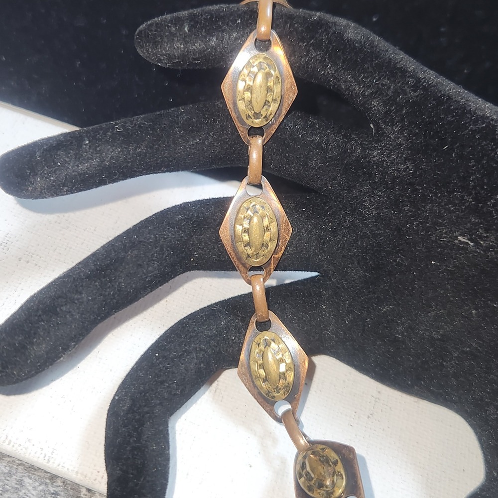 Vintage Copper Diamond Link Bracelet Textured Gold Tone Oval Accents Boho Retro - Picture 6 of 9